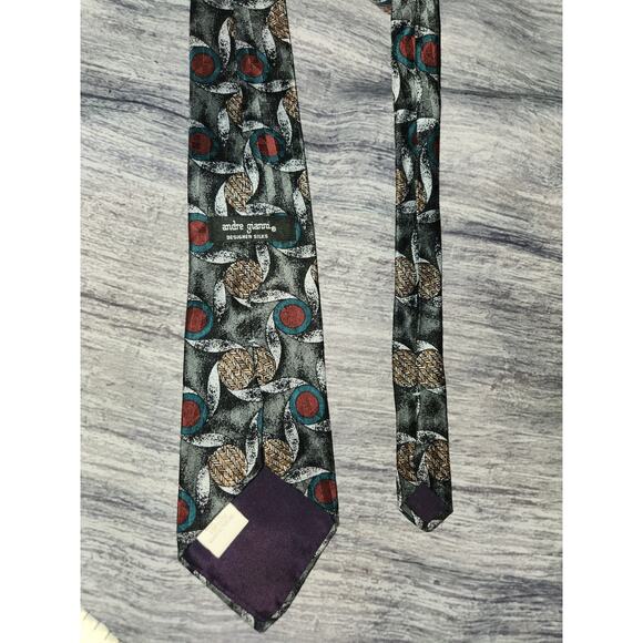 *5 for $25* Vintage Made in USA 100% Silk Gray Geometric Neck Tie - Picture 3 of 6